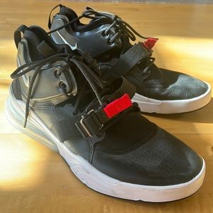 Nike Air Force 270 size 11